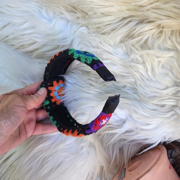 Hand crocheted headband NEW - Picture 5 of 5